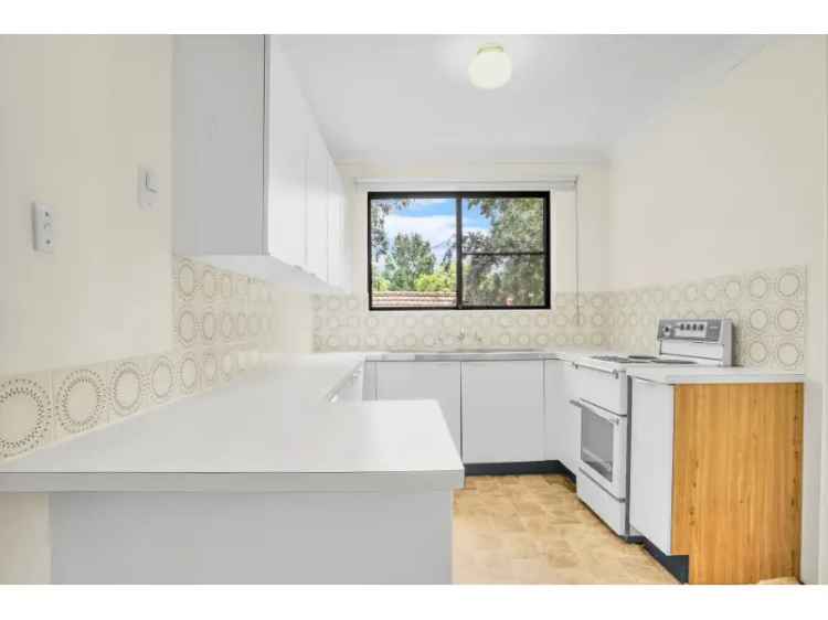 Cozy Two-Bedroom Unit In Prime Penrith Location