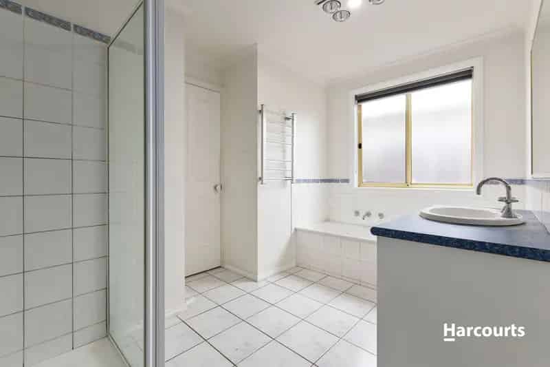 Beautiful 3 bedroom gem!