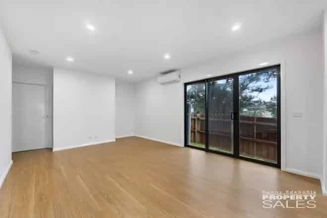 House For Sale , 16, Reservoir Road, Moe, Victoria