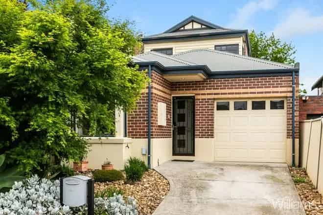 House For Sale , 205A, Douglas Parade, Melbourne, Victoria