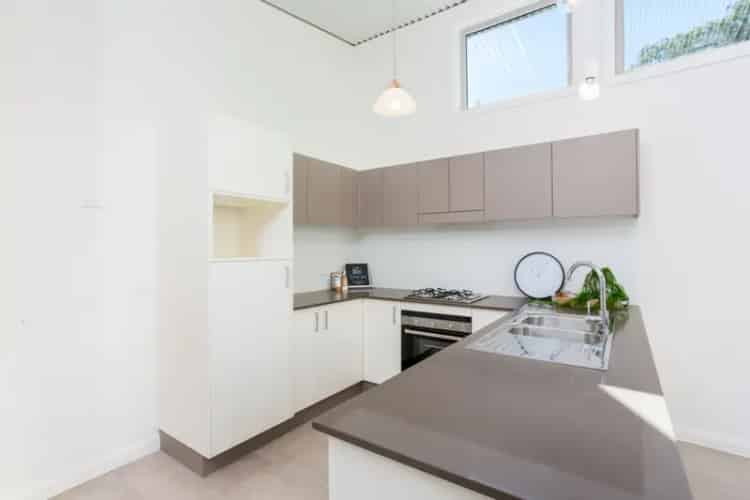 3/7A Date Street, Adamstown NSW 2289 - Townhouse For Lease