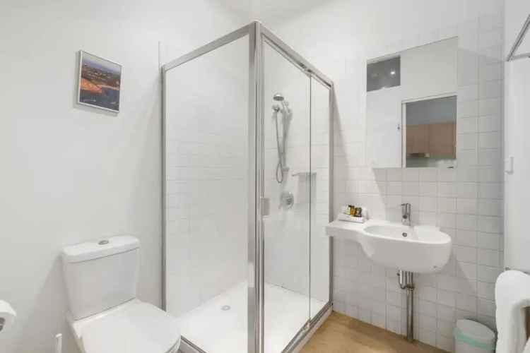 1 Bedroom Apartment 165m2 Melbourne City Centre