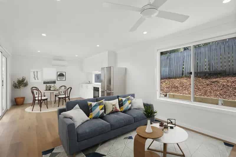 Lease Granny Flat with Lake Views in Berkeley NSW