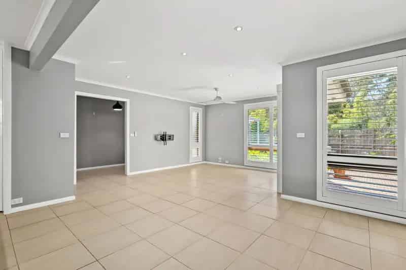Real Estate For Lease - 1 Woodside Terrace - Narara , NSW