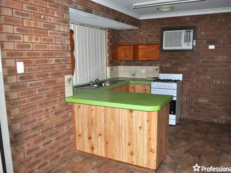 House For Rent in Geraldton, Western Australia