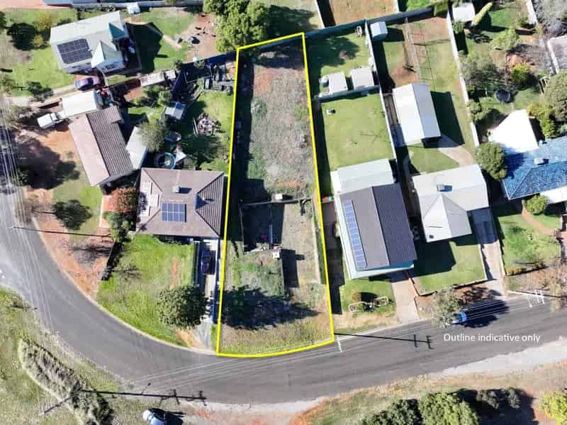Well-fenced Block in Sought After Area