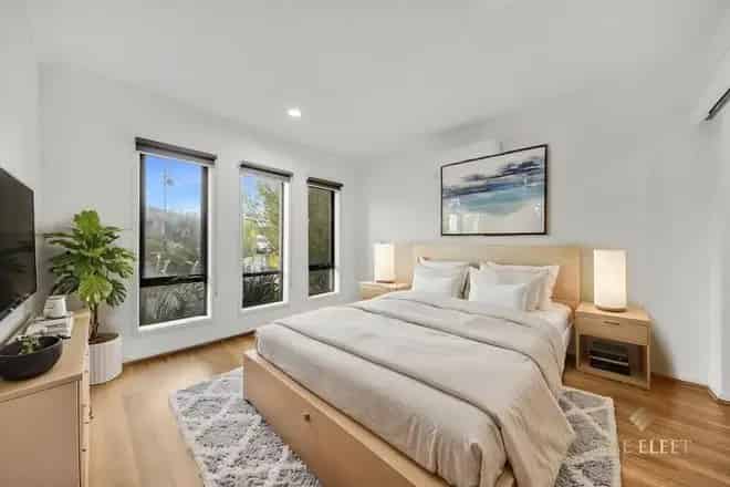 House For Sale , 14, Tamar Avenue, Melbourne, Victoria