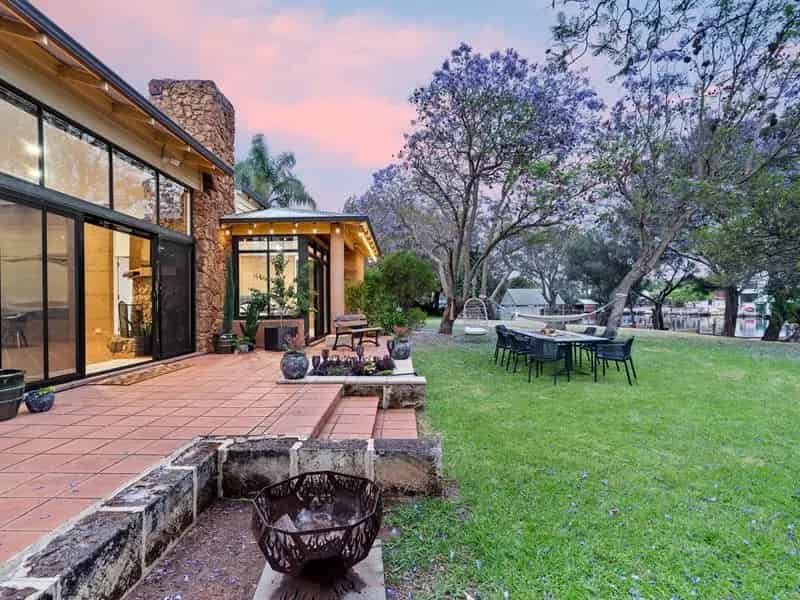 House For Sale , Shire of Murray, Western Australia