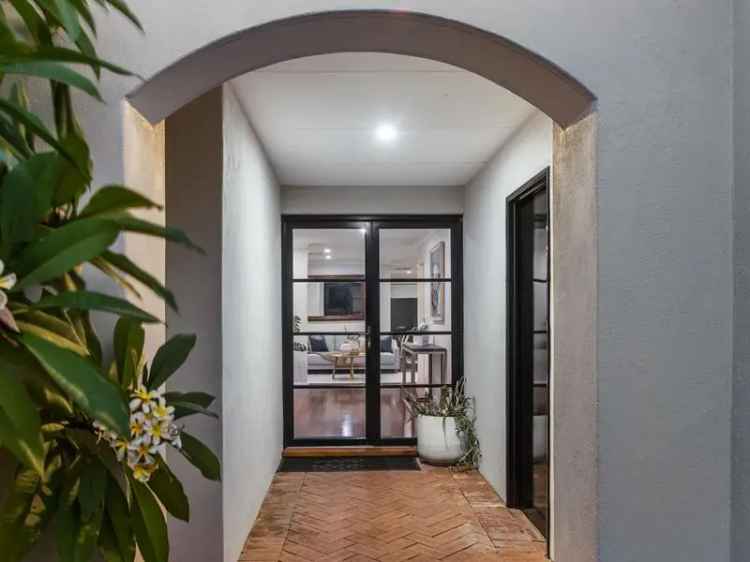 House For Sale in City of Joondalup, Western Australia