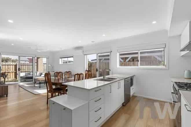 House For Sale , 21, Barkly Street, Winchelsea, Victoria