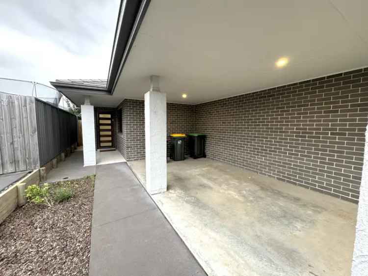 Lease Home in Oran Park with Modern Features and Fenced Yard