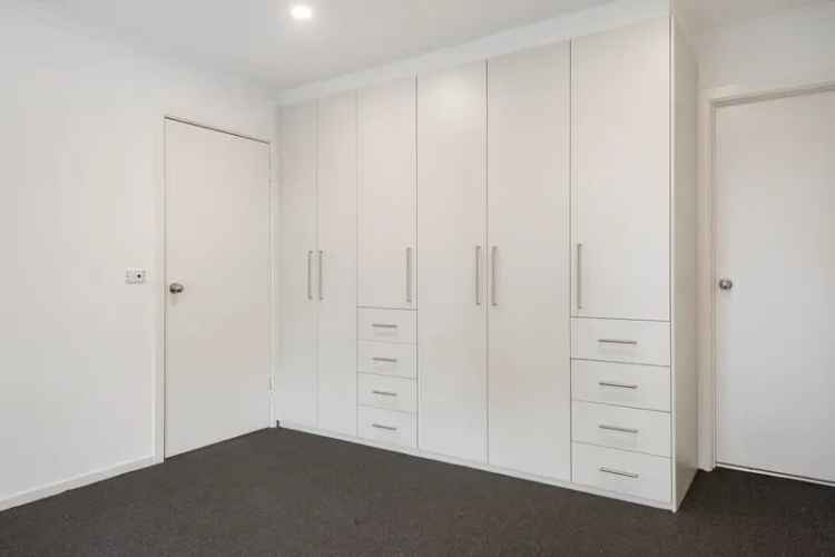 4 Bedroom Townhouse in Melbourne - 219m2