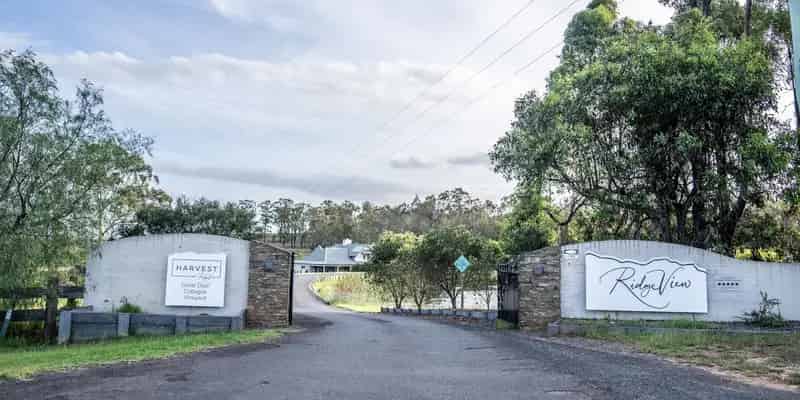RidgeView Wines - Hunter Valley Vineyard , Restaurant & Luxury Villas.