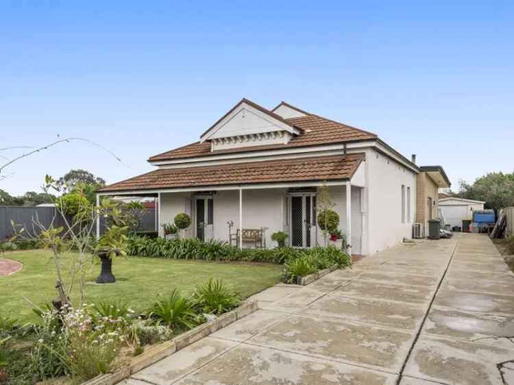 House For Sale in City of Swan, Western Australia