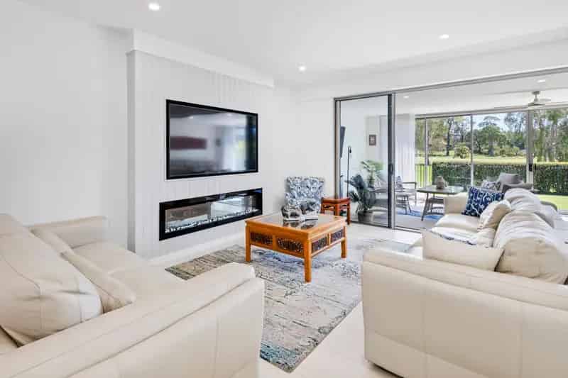 Immaculate Golf Course Townhouse