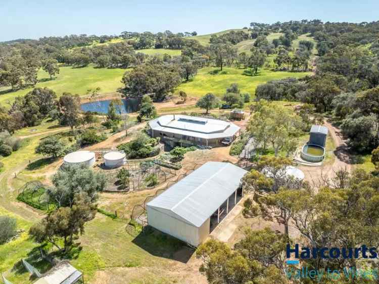 House For Sale in Shire Of Chittering, Western Australia