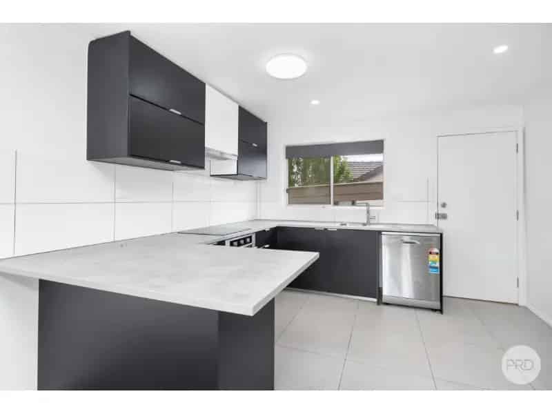 Recently Renovated 2 Bedroom Unit In Canadian...