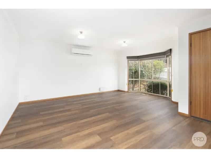 Neat 3 Bedroom Home - Perfect For A Young Family !