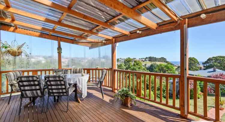 Buy House in Burnie with Countryside Charm and Modern Comforts