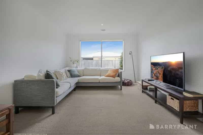 Beautiful Family Home in the Heart of Arcadia Estate