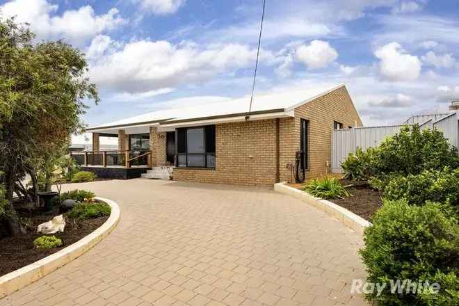 House For Sale in Geraldton, Western Australia