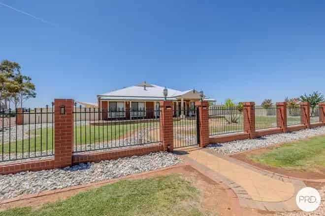 House For Sale , 39, Cowanna Avenue South, Merbein, Victoria