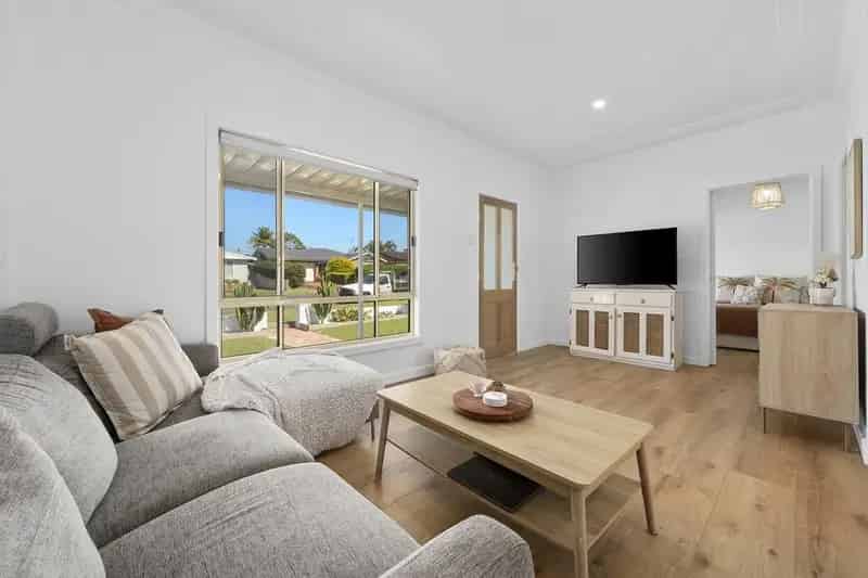 House For Sale - 32 Fourth Avenue, Toukley NSW 2263