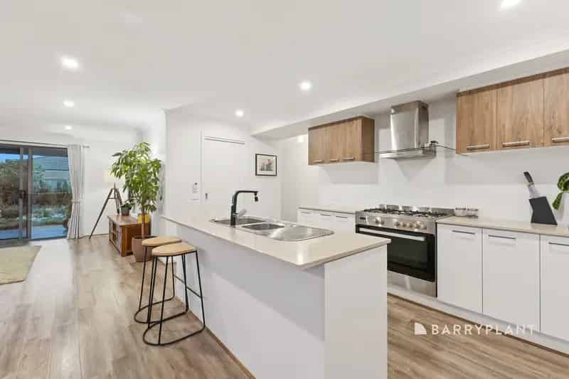 MODERN AND MOVE IN READY!