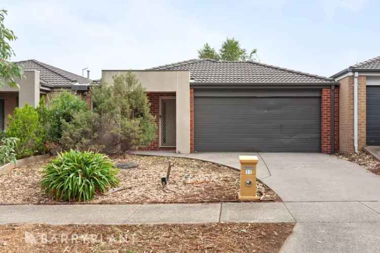 Buy home in Kilmore with 3 bedrooms, 2 bathrooms and double garage