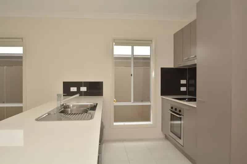 Lease Family Home 6 Harkin Road North Rothbury With Modern Features