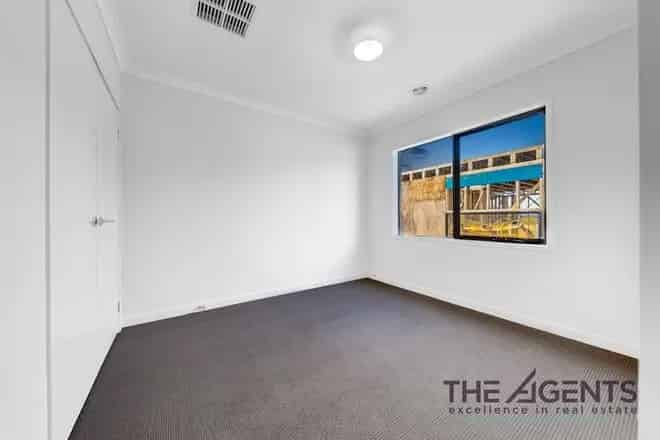 House For Rent , 58, Warrigal Drive, Melbourne, Victoria