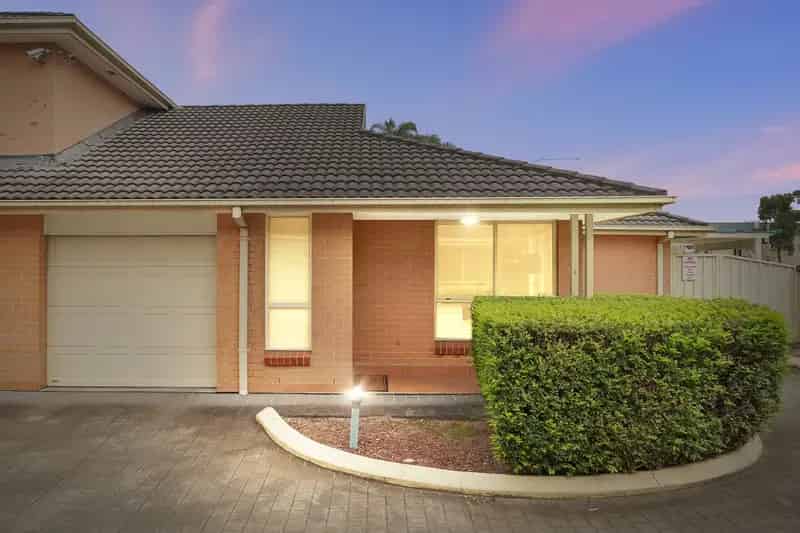 Ready to move in! Renovated 2 Bedroom Villa
