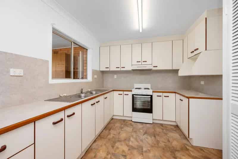 19 Silkwood Street, Kirwan QLD 4817 - House For Lease