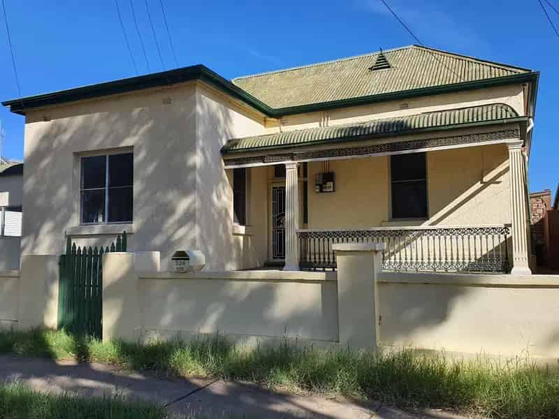 Buy House in Broken Hill with Traditional and Modern Features