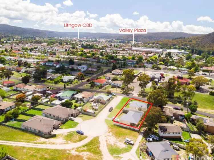 House For Sale in Lithgow, New South Wales