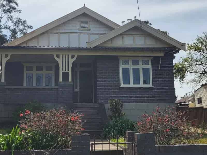 Spacious Family Home With Studio!