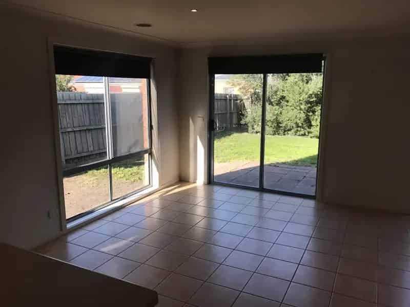 House For Rent , 17, Brushwood Circuit, Melbourne, Victoria