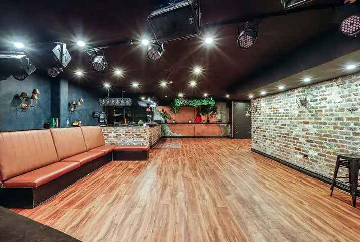 BONDI JUNCTION HOSPITALITY VENUE - ACROSS FROM WESTFIELD