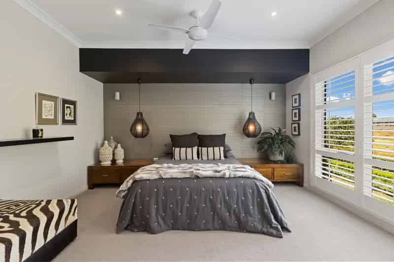 Luxury buy home with stunning views in Waratah Wetlands