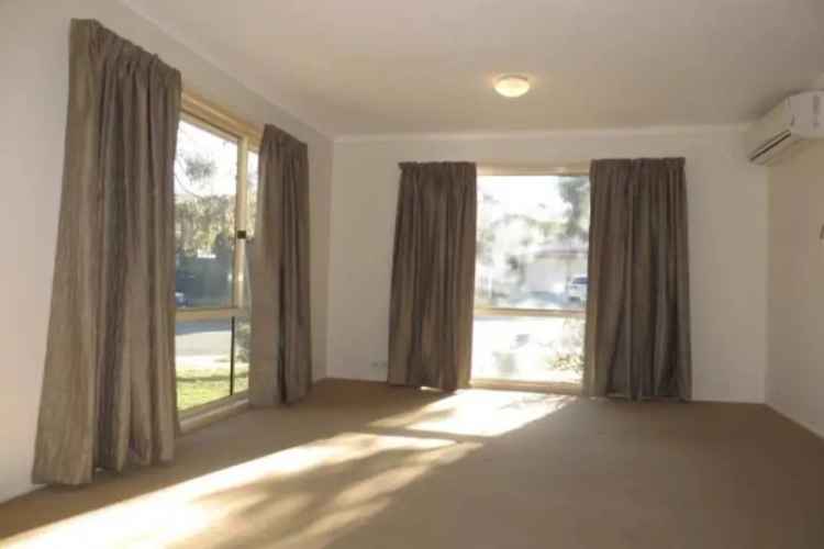 House For Rent in District of Gungahlin, Australian Capital Territory