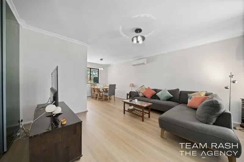House For Sale - 4 Bacon Place, Beechboro WA 6063
