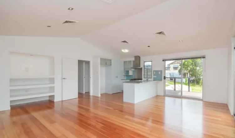 Modern 3 Bedroom Family Home with Ensuite and Ducted AC