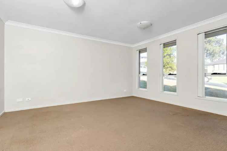 Family Home for Lease in Fletcher NSW