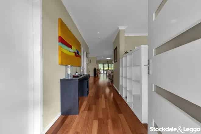 House For Sale , 23, Hasluck Gardens, Melbourne, Victoria