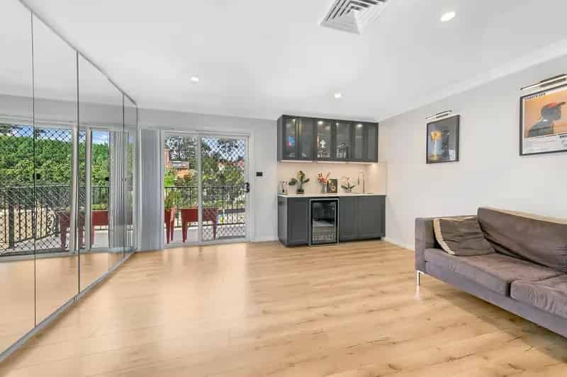 Large Family Home with Modern Finishes & In Ground Pool