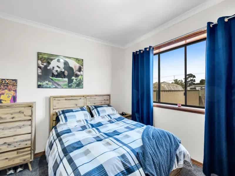 Buy Freehold Road House General Store with Takeaway and Fuel in Tasmania