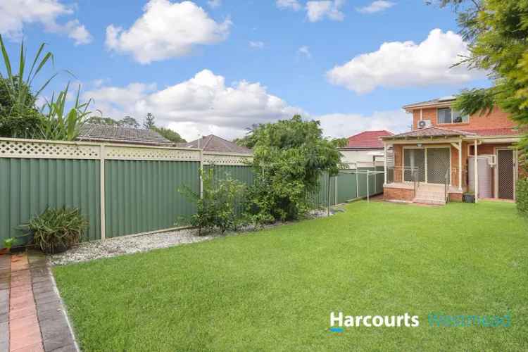 Modern & Spacious 4-Bedroom Family Home in Prime Westmead Location!