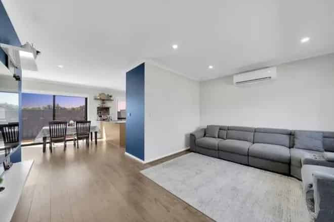 House For Rent , 5, Babaco Street, Melbourne, Victoria