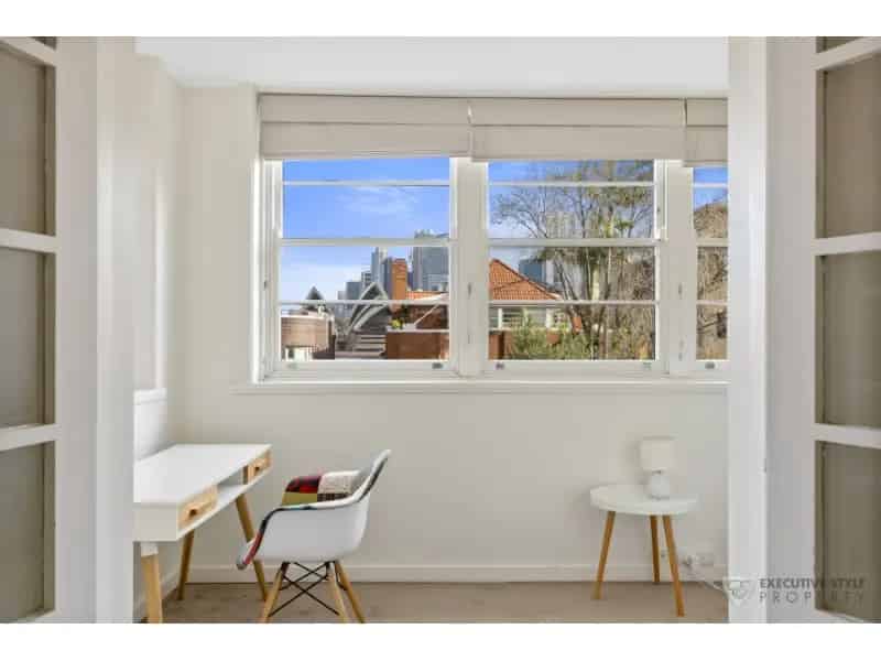 Large Luxury Furnished Apartment