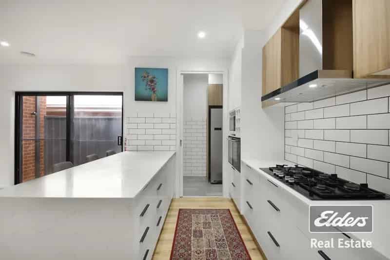 4 rooms apartment of 164 m² in Melbourne